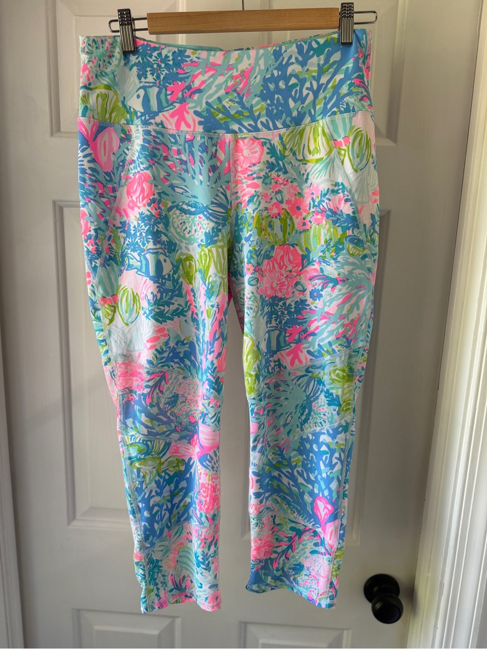 Lilly Pulitzer Fished My Wish Luxletic leggings Size Large